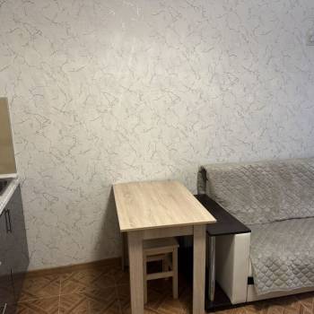 Продается 1-комнатная квартира, 18 м²