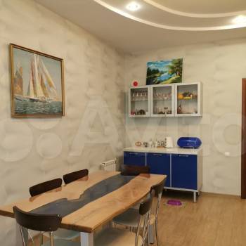 Продается Многокомнатная квартира, 194 м²