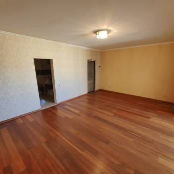 Продается 1-комнатная квартира, 41 м²