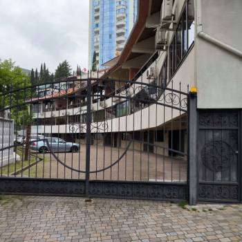 Продается Многокомнатная квартира, 230 м²