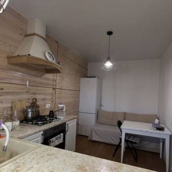 Продается 2-х комнатная квартира, 76 м²