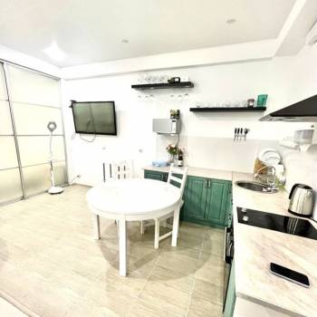 Продается 1-комнатная квартира, 44 м²