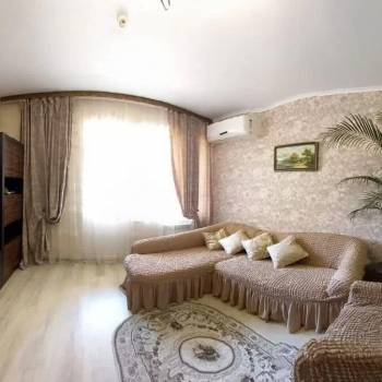 Сдается Многокомнатная квартира, 90 м²