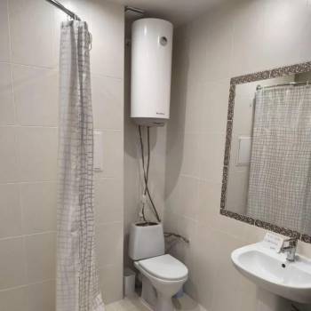 Продается 1-комнатная квартира, 40 м²