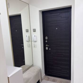 Продается 1-комнатная квартира, 47 м²