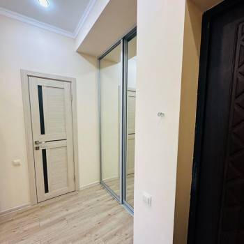 Продается 1-комнатная квартира, 37,4 м²