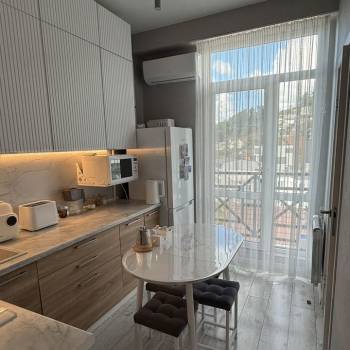 Продается 1-комнатная квартира, 30 м²
