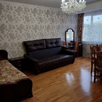 Продается 1-комнатная квартира, 54 м²