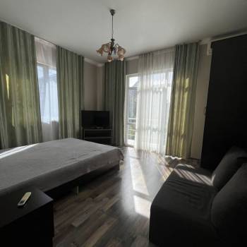 Сдается 1-комнатная квартира, 42 м²