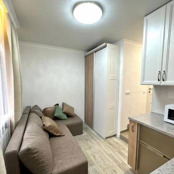 Продается 1-комнатная квартира, 50 м²