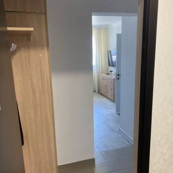 Продается 1-комнатная квартира, 50 м²