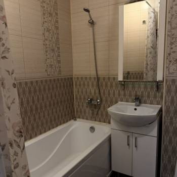 Сдается 1-комнатная квартира, 44 м²
