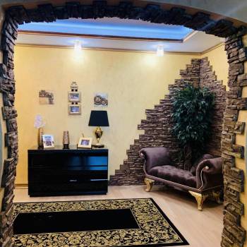 Продается 2-х комнатная квартира, 130 м²