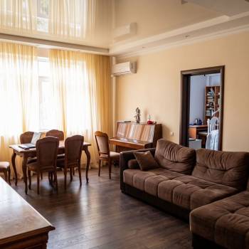 Продается Дом, 360 м²
