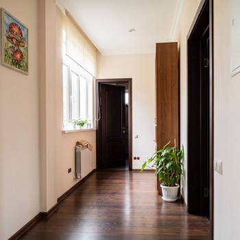 Продается Дом, 360 м²