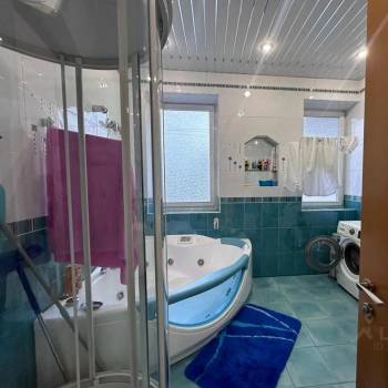 Продается 3-х комнатная квартира, 95 м²