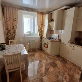Продается 2-х комнатная квартира, 76 м²