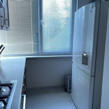 Сдается 1-комнатная квартира, 54 м²