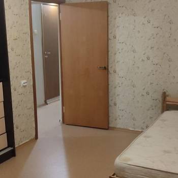Сдается 1-комнатная квартира, 39 м²