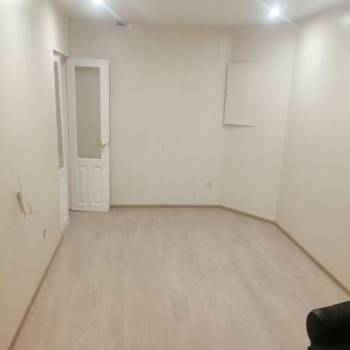 Продается Многокомнатная квартира, 77,8 м²