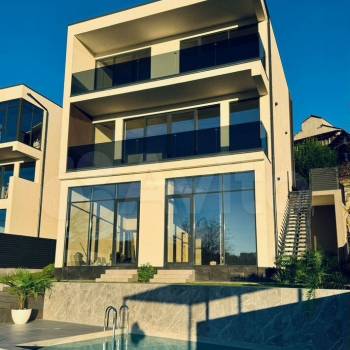 Продается Дом, 240 м²