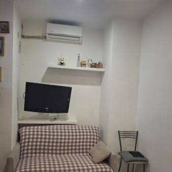 Продается 1-комнатная квартира, 54 м²