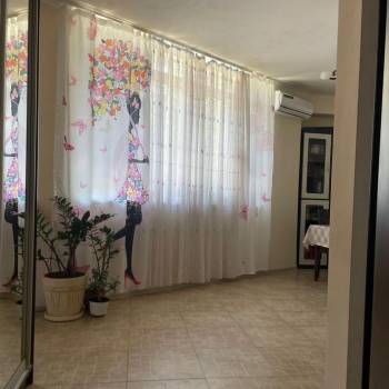 Продается 1-комнатная квартира, 47 м²