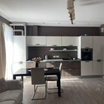 Сдается 2-х комнатная квартира, 80 м²
