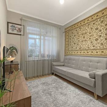 Продается 2-х комнатная квартира, 65,5 м²