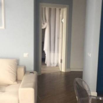 Продается 1-комнатная квартира, 65 м²