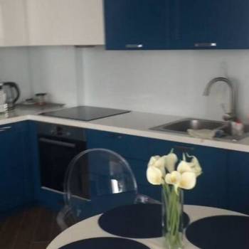 Продается 1-комнатная квартира, 65 м²