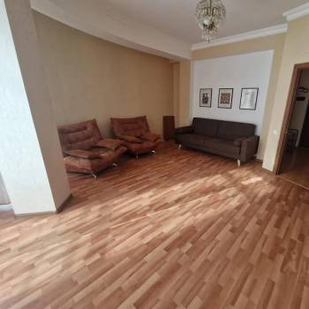 Продается 2-х комнатная квартира, 73,3 м²