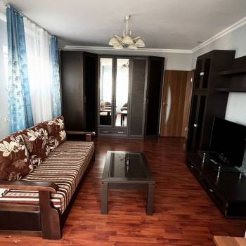 Сдается 2-х комнатная квартира, 60 м²