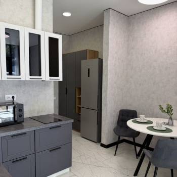 Сдается 1-комнатная квартира, 42 м²