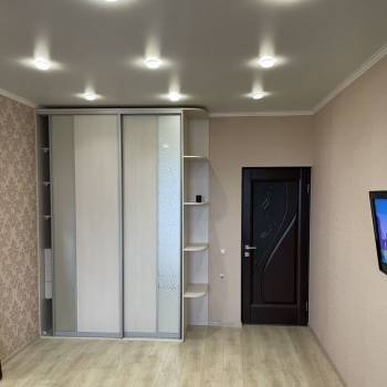 Сдается 1-комнатная квартира, 50 м²