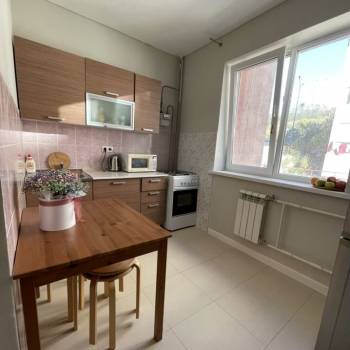 Сдается 2-х комнатная квартира, 78 м²