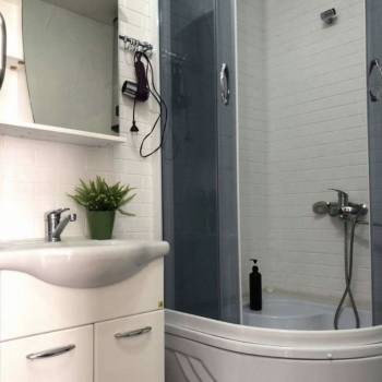 Продается 1-комнатная квартира, 30 м²