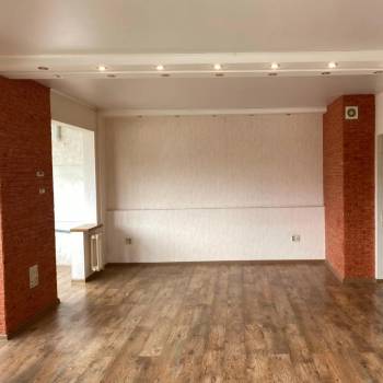 Продается 1-комнатная квартира, 47 м²