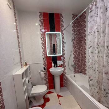 Сдается 2-х комнатная квартира, 79 м²