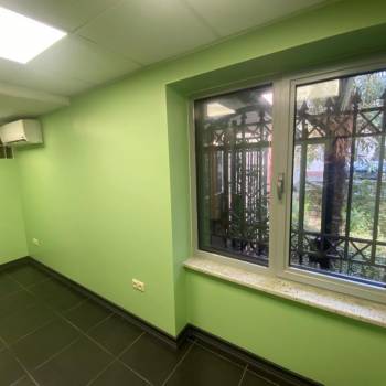 Продается Многокомнатная квартира, 90 м²