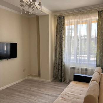 Сдается 1-комнатная квартира, 46 м²