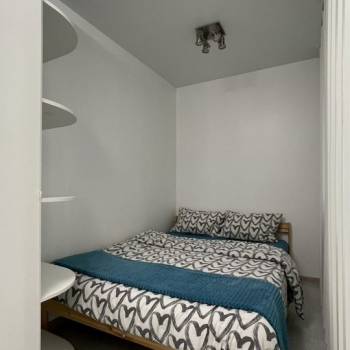 Продается 1-комнатная квартира, 47 м²