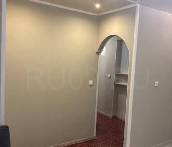 Продается 1-комнатная квартира, 32 м²