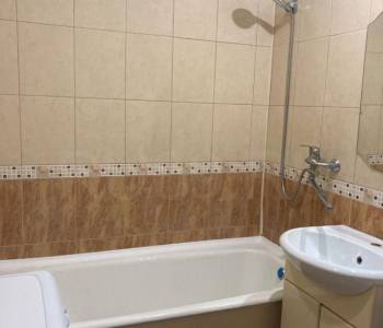 Продается 1-комнатная квартира, 32 м²