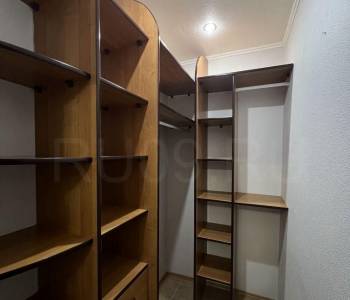 Продается Многокомнатная квартира, 105 м²