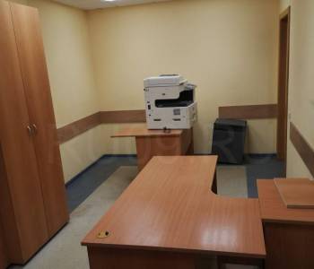 Сдается Нежилое помещение, 240 м²