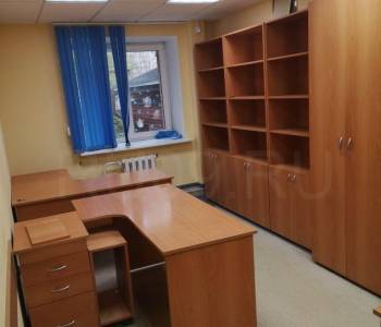 Сдается Нежилое помещение, 240 м²