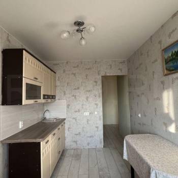 Сдается 1-комнатная квартира, 39 м²