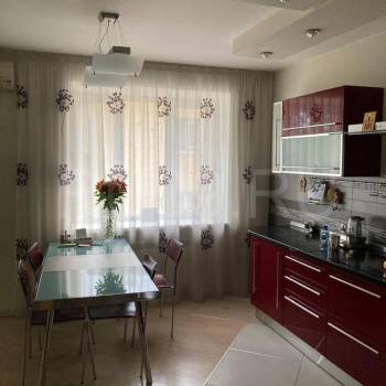 Продается 3-х комнатная квартира, 124 м²