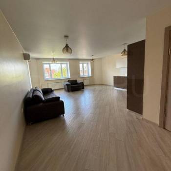 Продается Многокомнатная квартира, 172 м²
